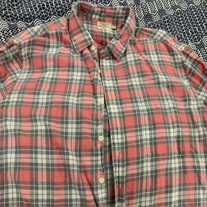 Faherty button down size medium